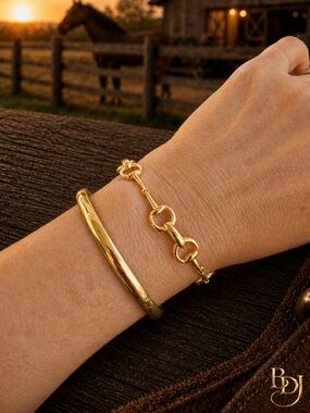 Gold Snaffle Horse Bit Link Bracelet | Equestrian Luxe Inspired Statement